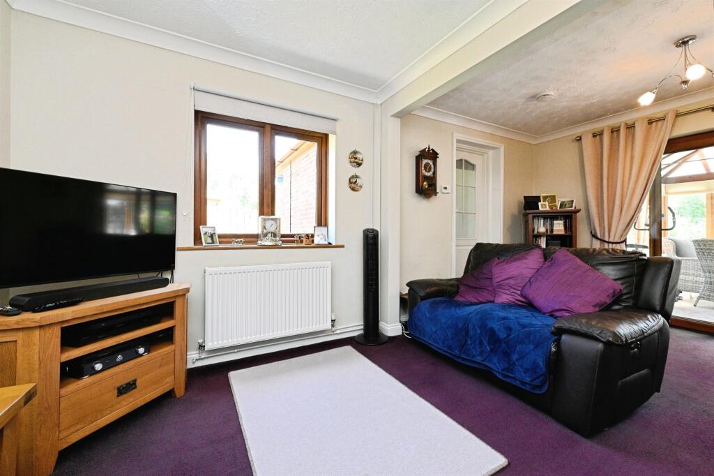 Hillside Close, Middleton, King's Lynn photo 4