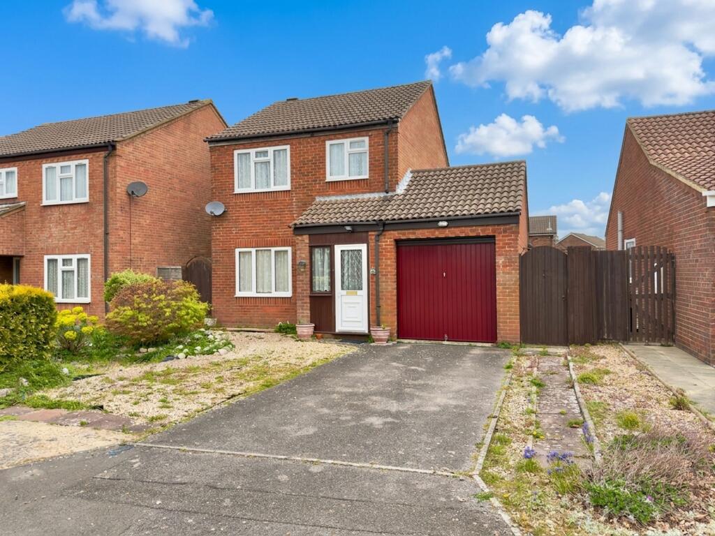 Main image of property: Larkspur Gardens, Holbury, SO45