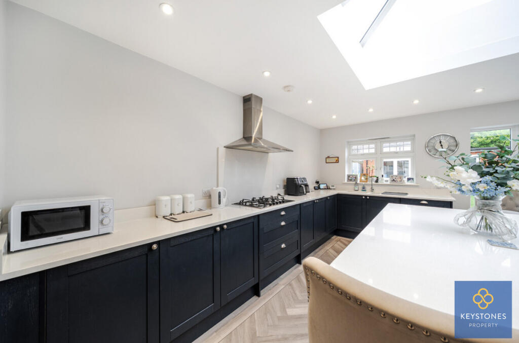 House in Romford - View 4