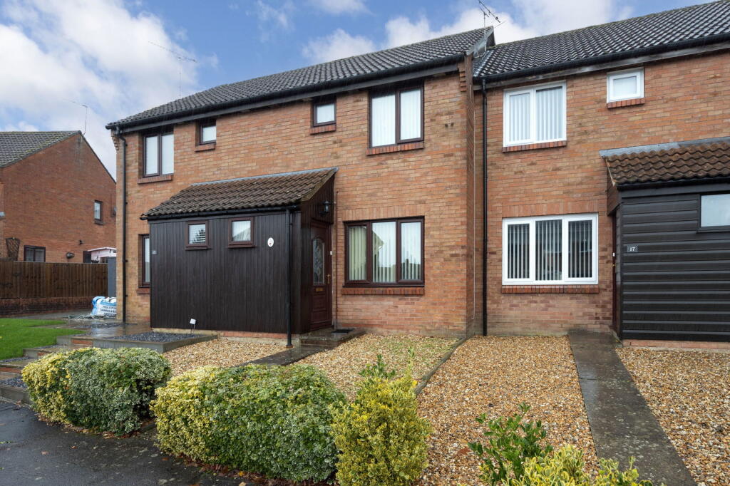 Main image of property: Kemp Close, Devizes, Wiltshire, SN10 3BX