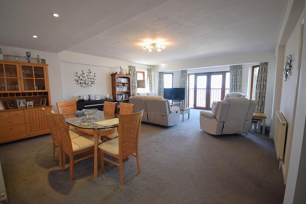 Apartment in Exeter - View 4