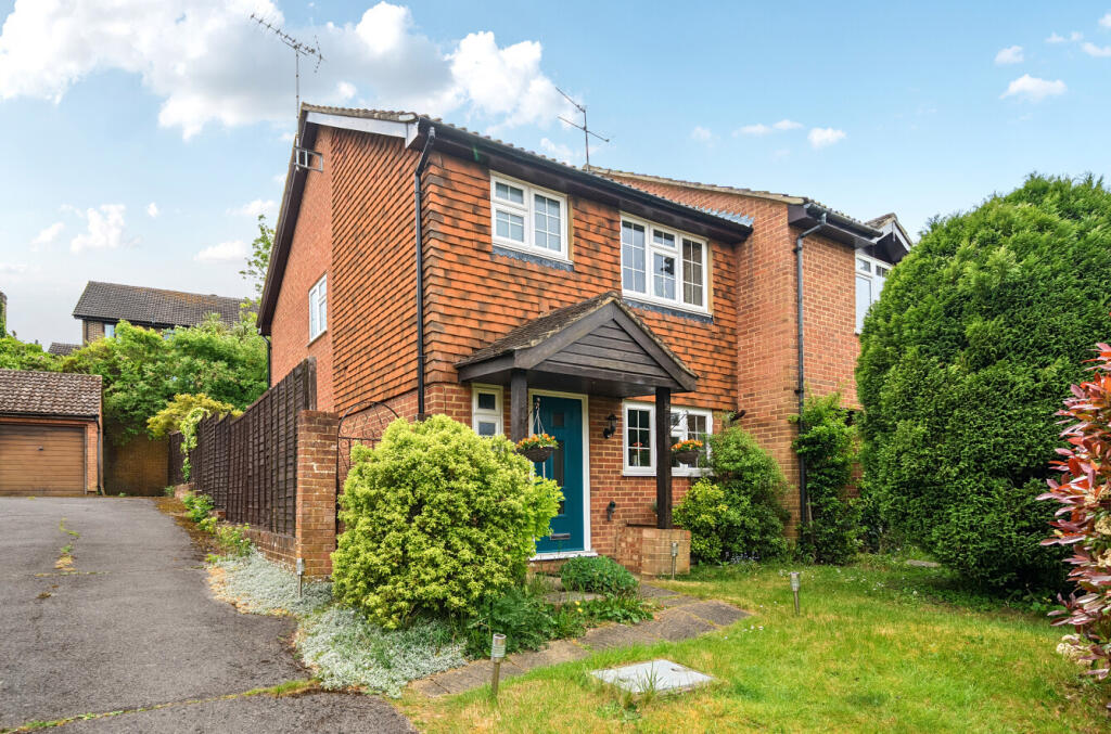Main image of property: Foxglove Gardens, Merrow, Guildford, Surrey, GU4