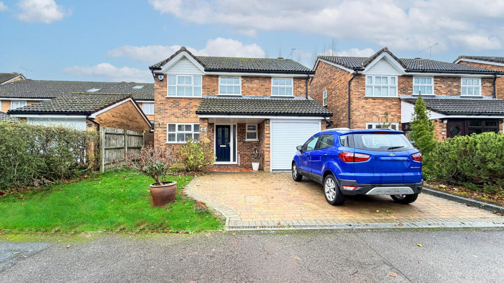 Main image of property: Stirling Way, Welwyn Garden City
