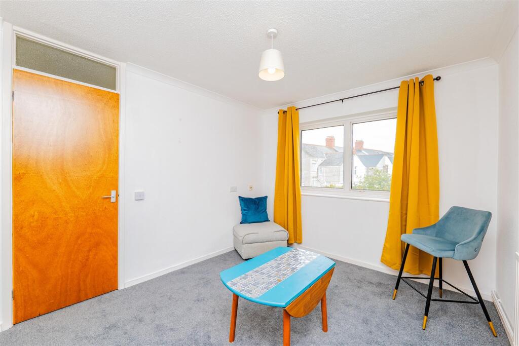 Apartment in Cardiff - More