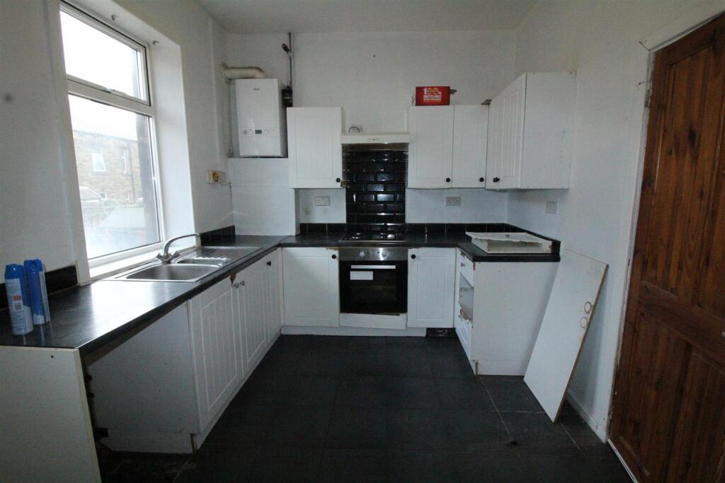 Additional image 3 of Mayfield Terrace, Wyke, Bradford