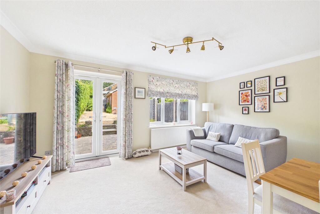House in Surrey Heath, Lightwater, Windlesham - View 5