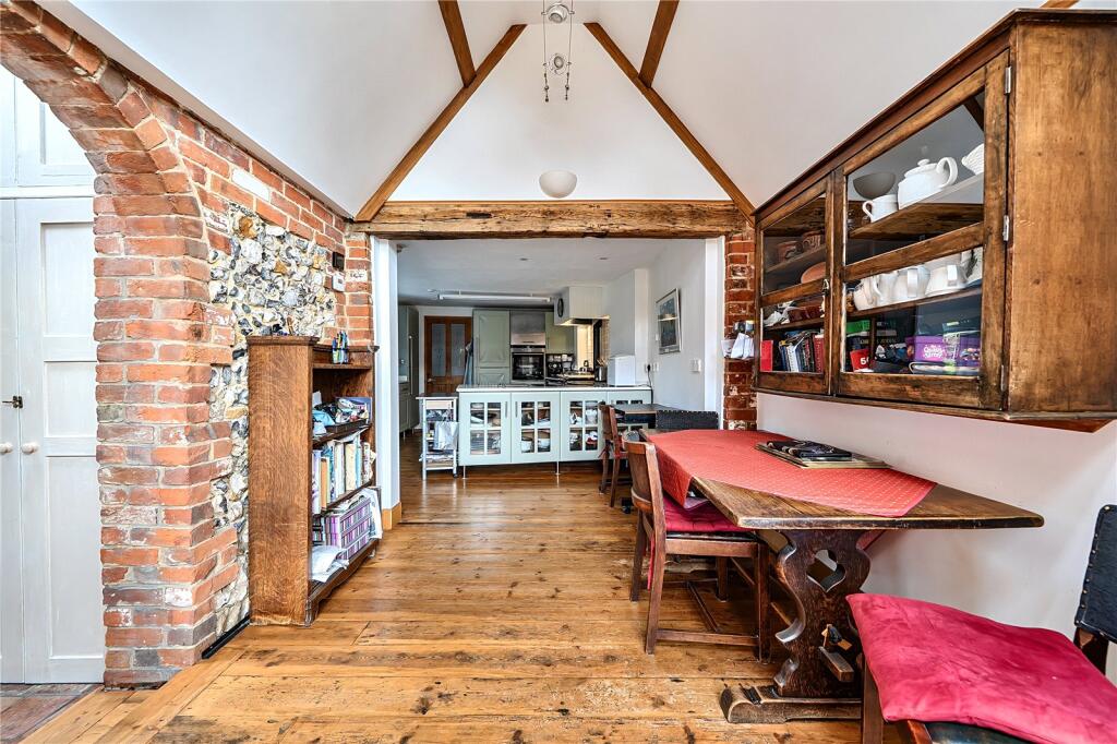 House in Southampton - View 5