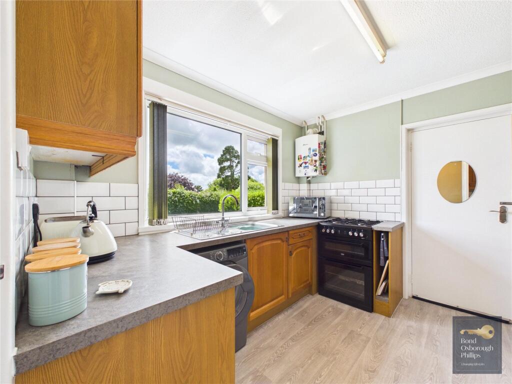 House in Great Torrington - View 5
