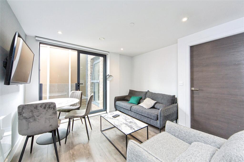 Apartment in Liverpool - More
