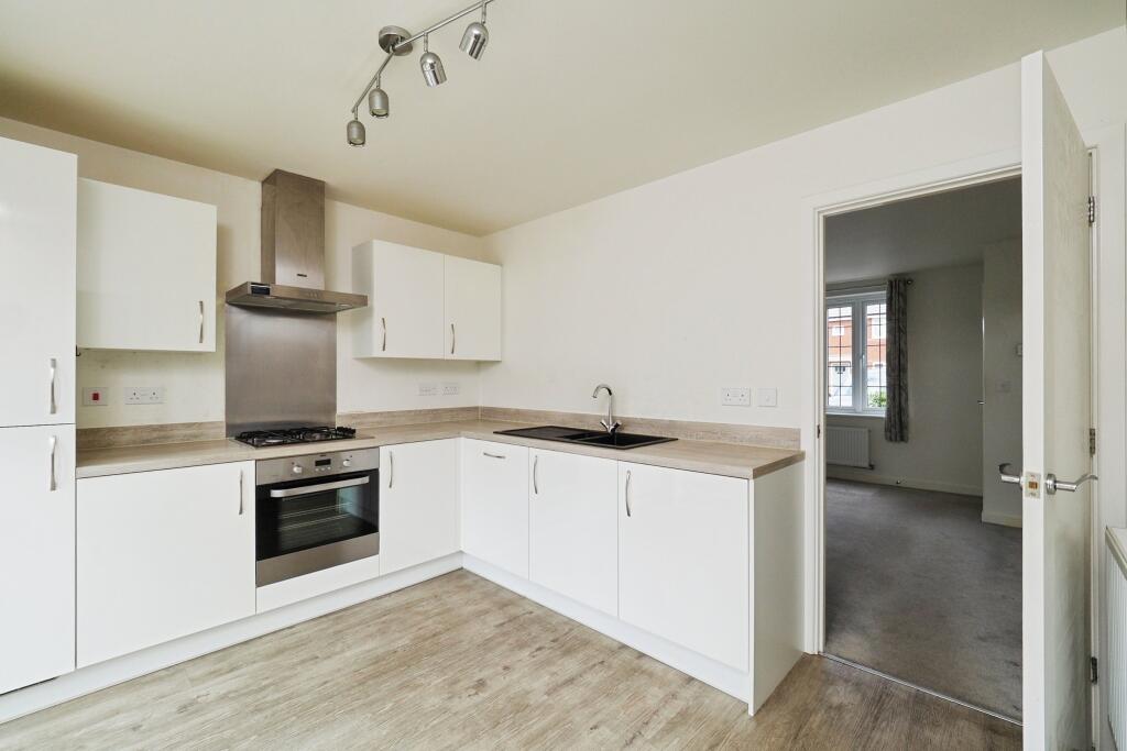 Pike Avenue, Keyworth, Nottingham, NG12 - View 3