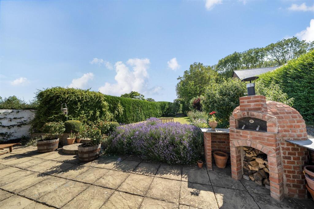 2 The Green, Pontesford Hill, Pontesbury, SY5 0UL photo 3