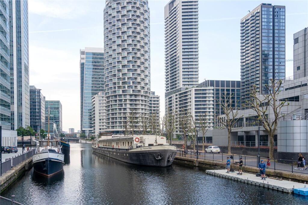 Main image of property: Manilla Street, Canary Wharf, E14