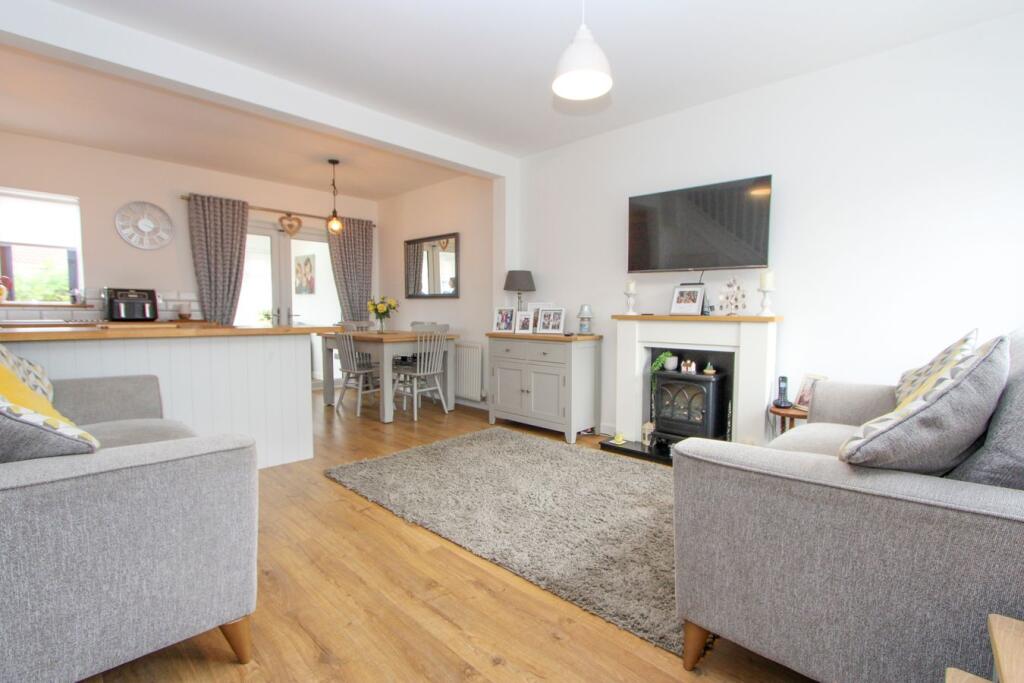 Bennetts Court, Yate, BS37 photo 5