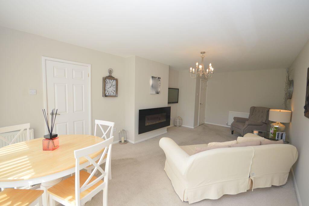 House in Widnes, Farnworth - View 4