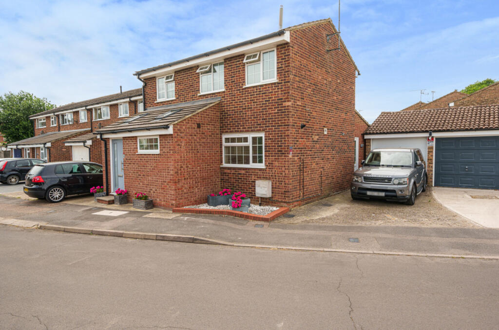 Main image of property: Pond Cross Way, Newport, Saffron Walden, Essex, CB11