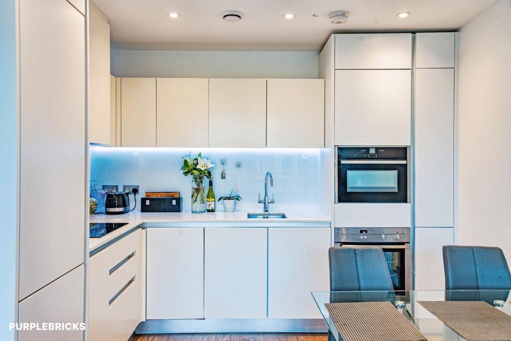 Apartment in London, Royal Borough of Greenwich - View 2