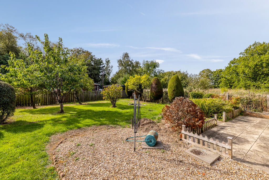 House in Peterborough - View 5