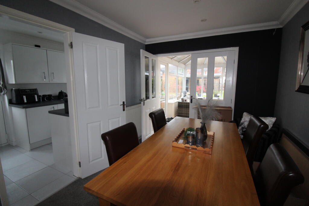 Lowther Drive, Leyland, Lancashire photo 4