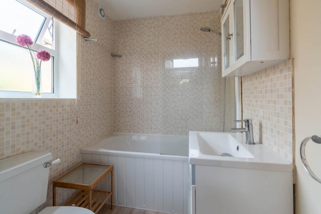 House in Bath - View 5