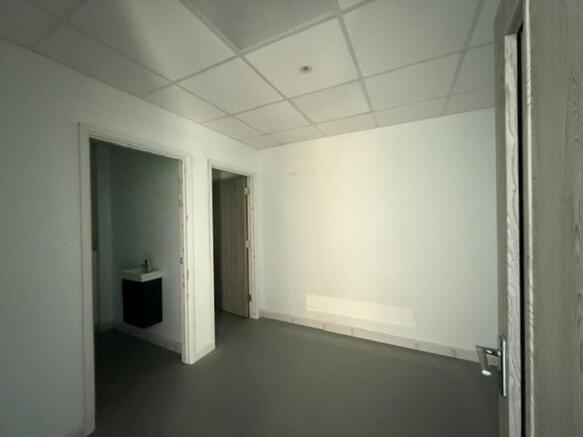 113 London Road interior 5.jpg