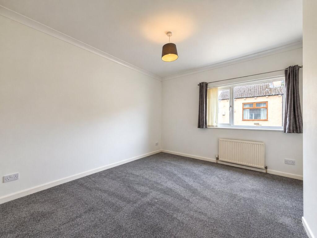 House in Wakefield, West Yorkshire - View 4