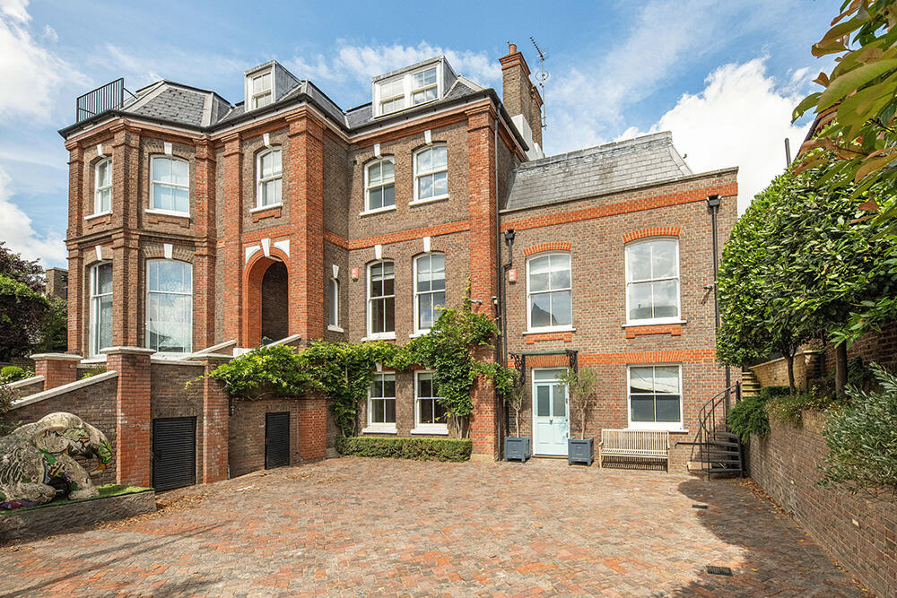 Main image of property: Hampstead, London, NW3