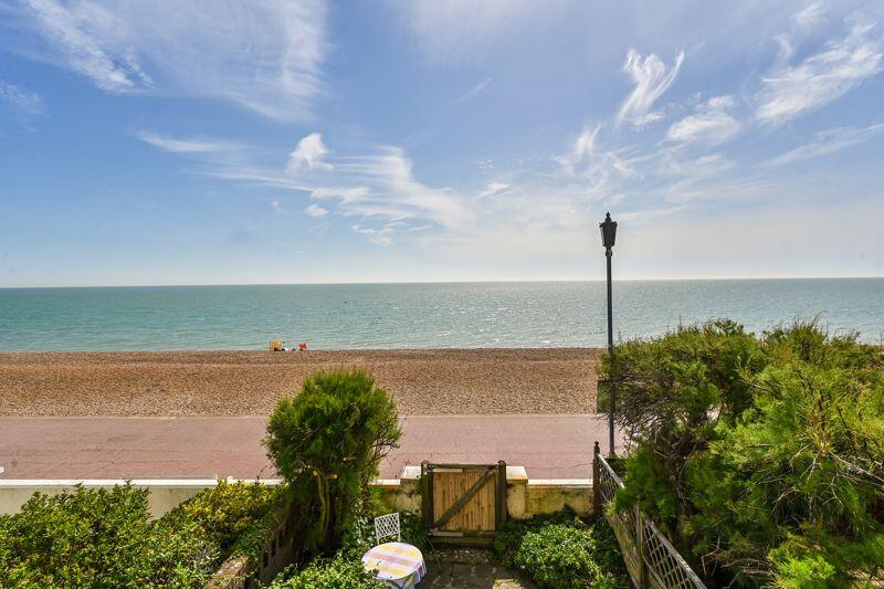 Hythe photo 4