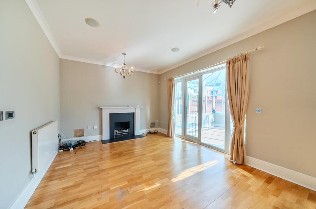 House in Harrow - View 3
