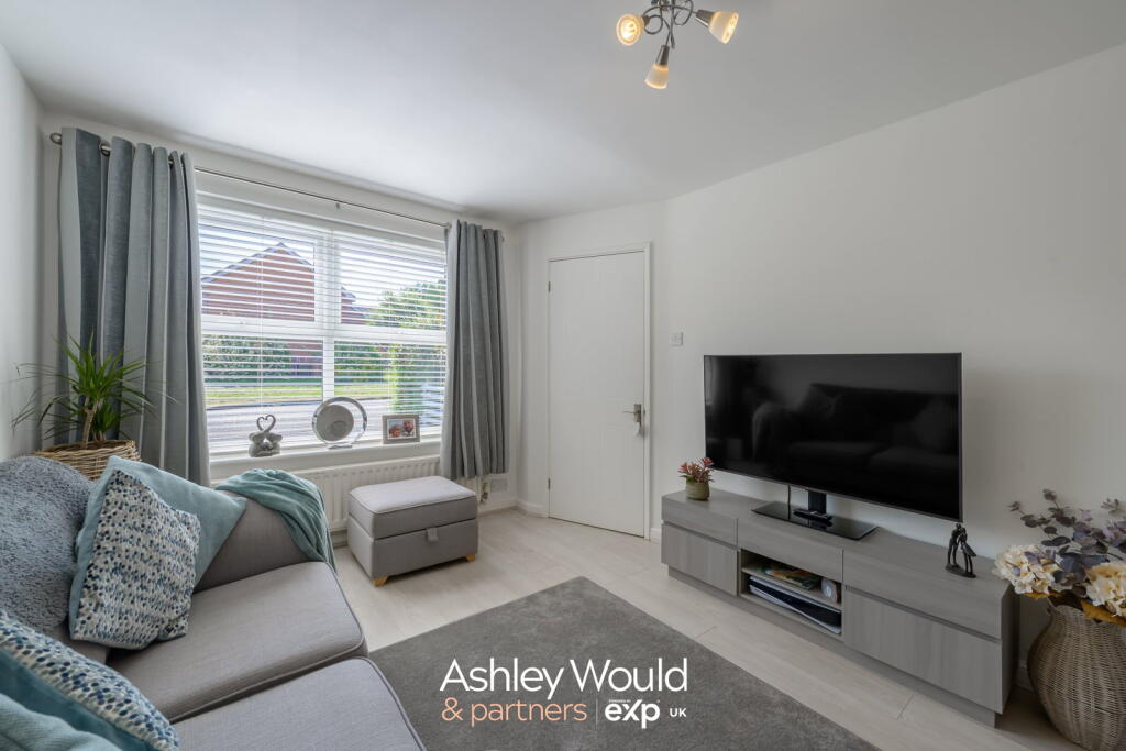 House in Bromsgrove - More