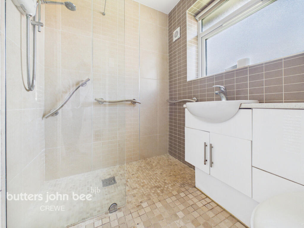 House in Crewe, Wistaston - View 6
