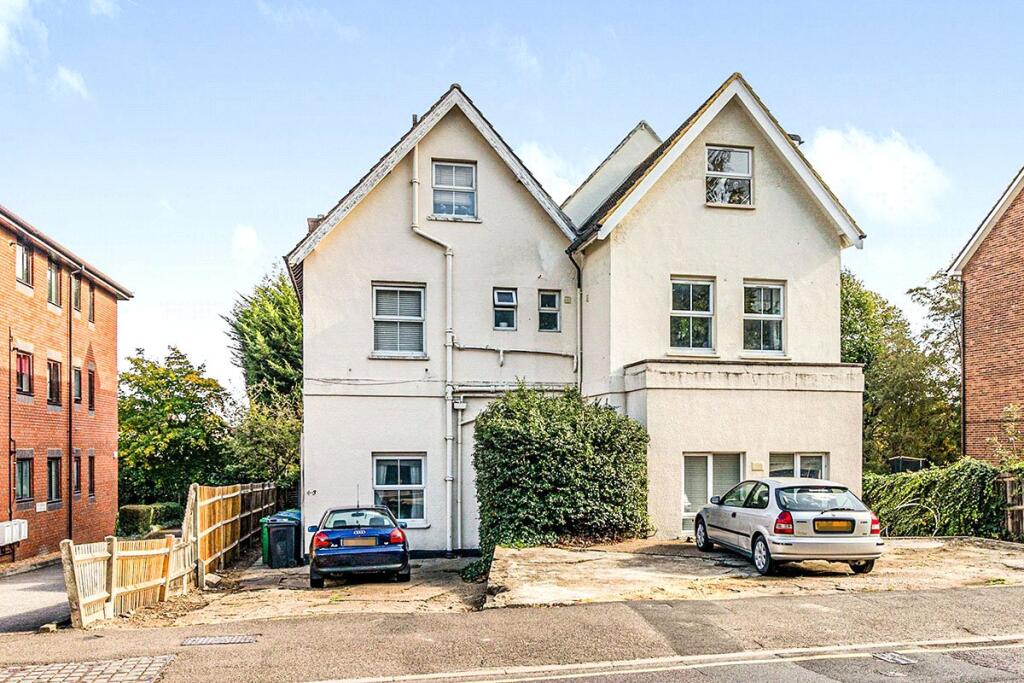 Main image of property: Hook Road, Surbiton, KT6