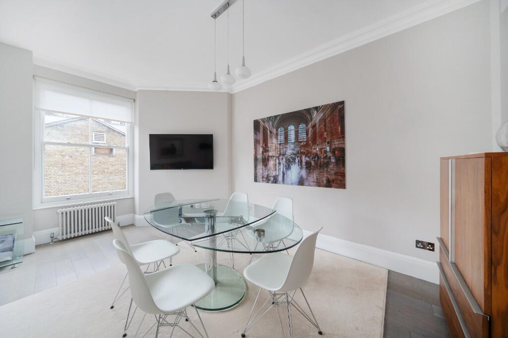 Apartment in London, Royal Borough of Kensington and Chelsea - More