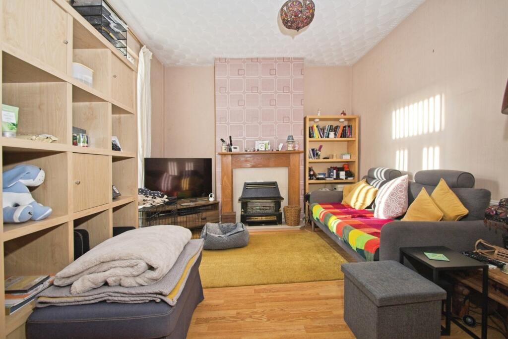 House in Cardiff, Adamsdown - View 2