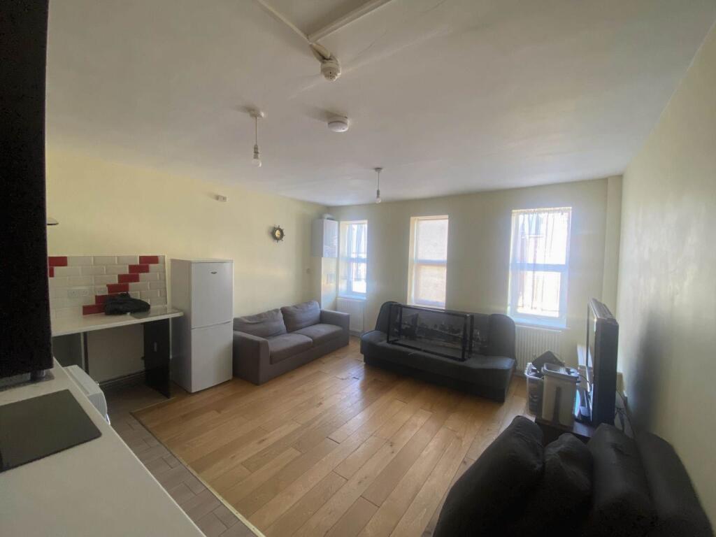 Main image of property: Wantage Road, Reading