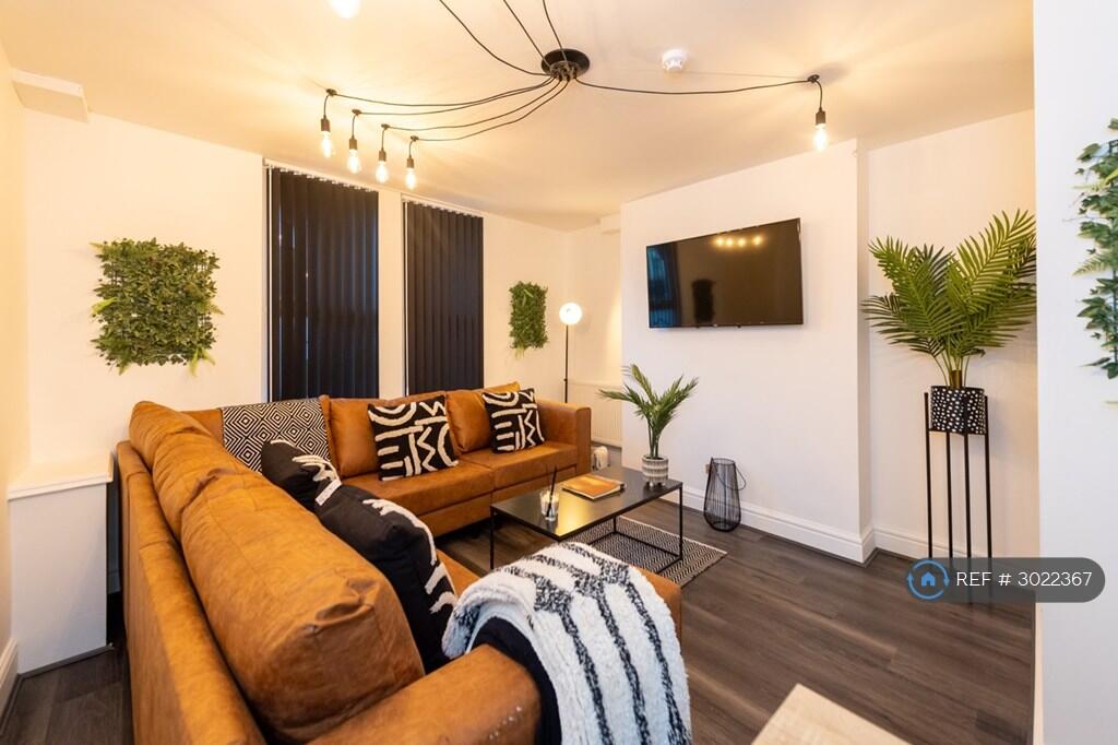 Apartment in Liverpool, Victoria Park, Wavertree - View 5