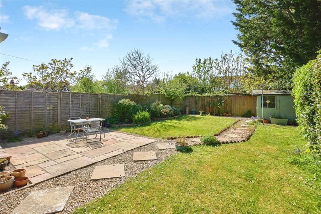 Warden Road, Totland Bay, Isle of Wight, PO39 - View 3