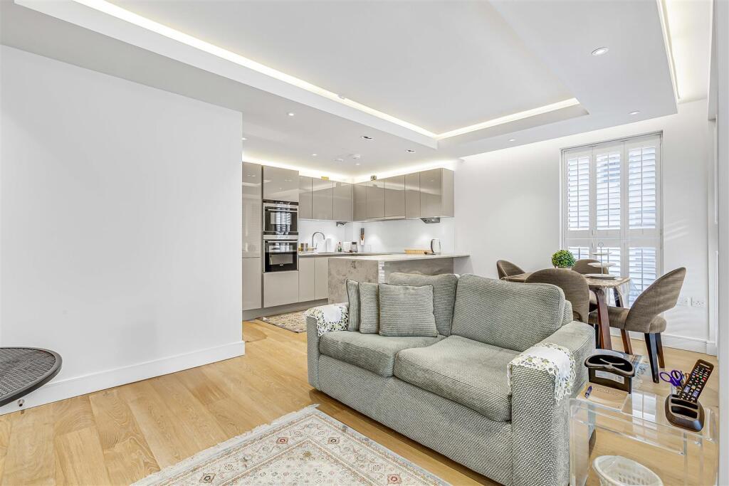Main image of property: Meadows House, 6 Park Street, Chelsea Creek, Fulham, SW6