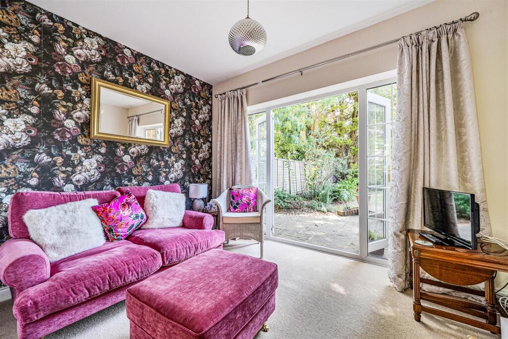House in Arborfield - View 4