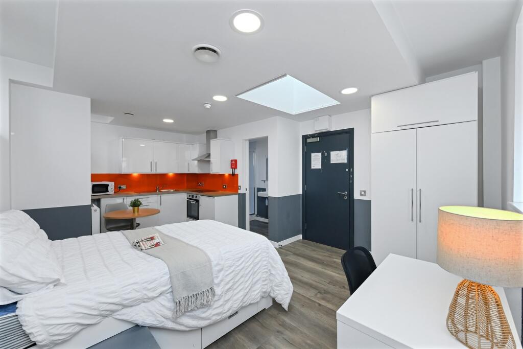 Main image of property: 401 The Junction, NG1 7DL