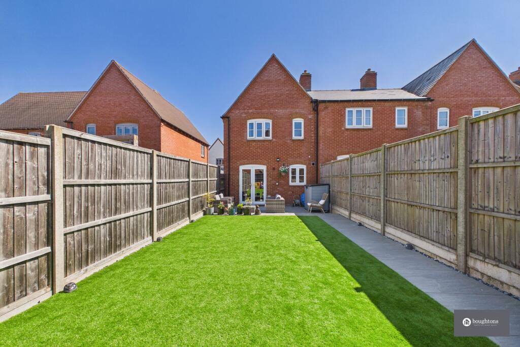 House in Brackley, West Northamptonshire - View 2