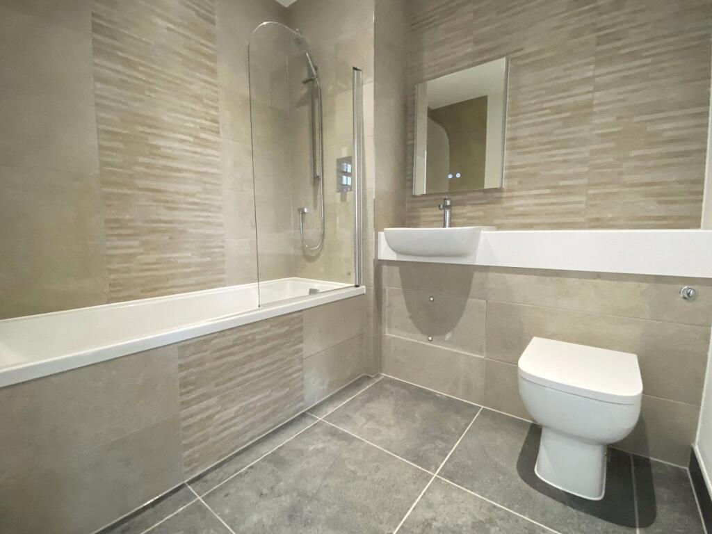 Apartment in Twickenham - View 4