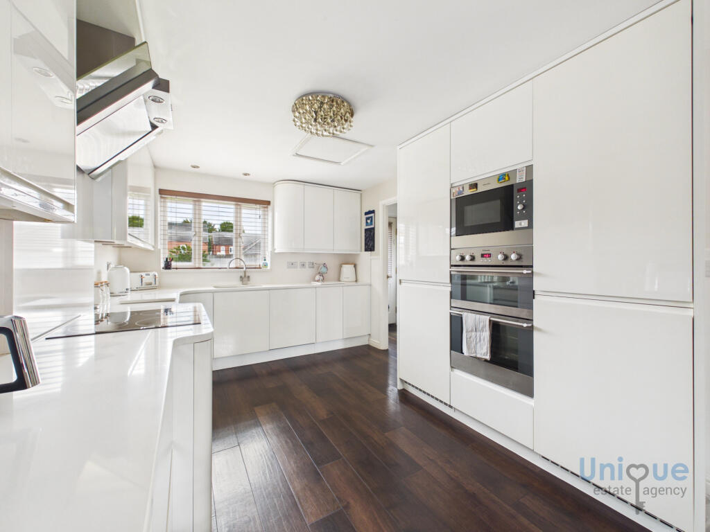 House in Preston - View 4