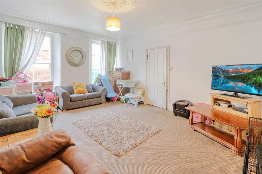 12, Northfield Road photo 4