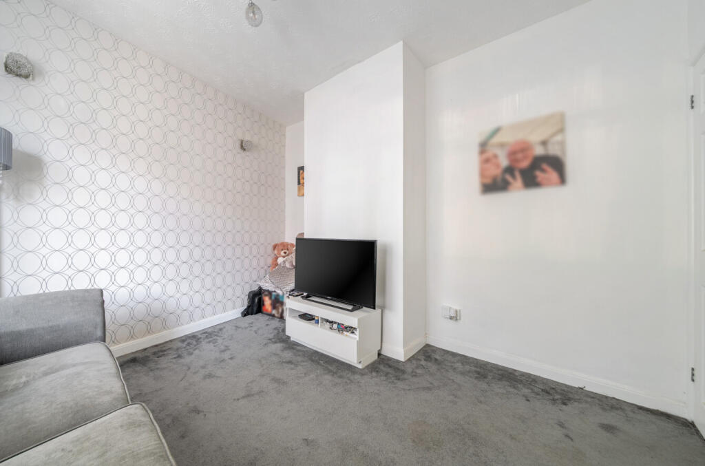 Meyrick Road, Portsmouth, Hampshire, PO2 - View 3