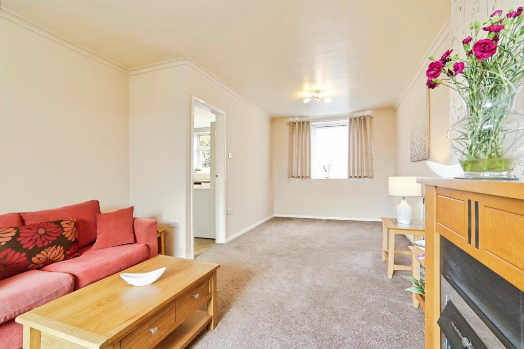 Coles Way, Riddlesden, Keighley photo 4