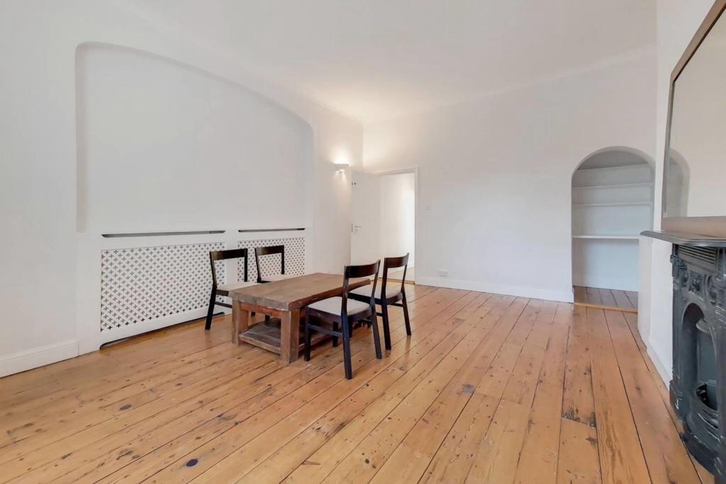 Apartment in London - View 3