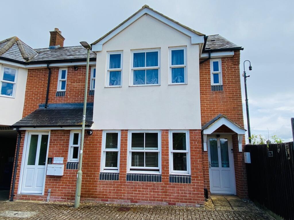 Main image of property: Priory Road,Bicester,OX26