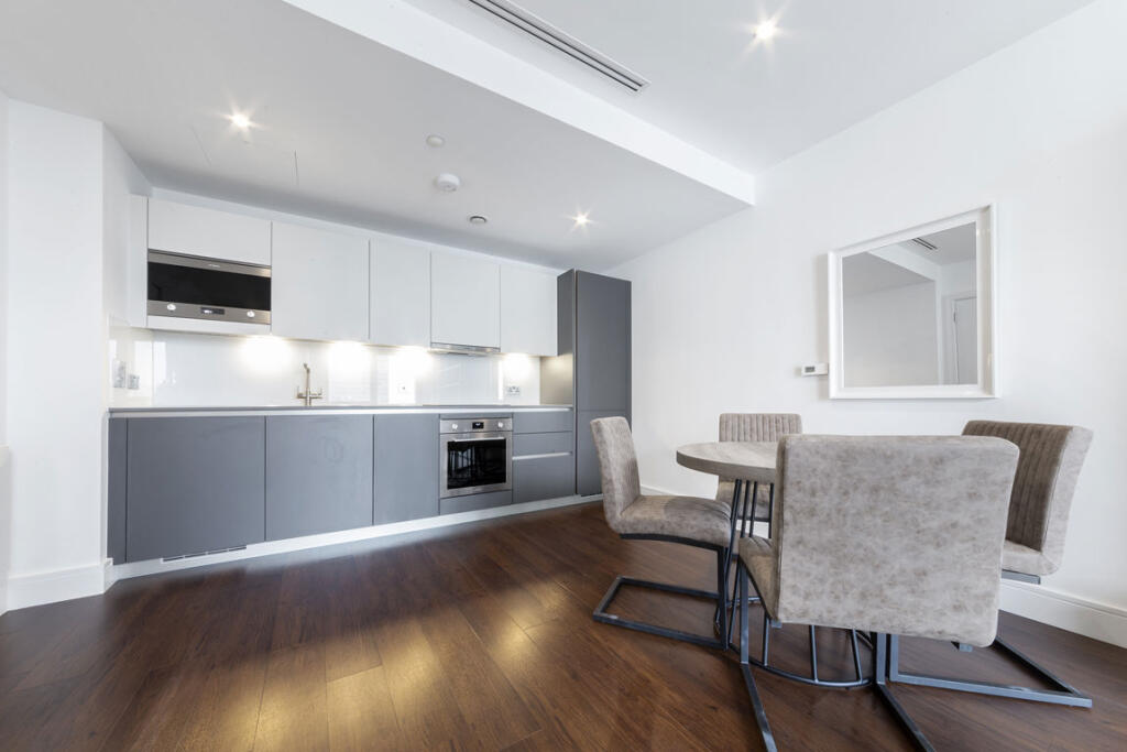 Apartment in London - View 4