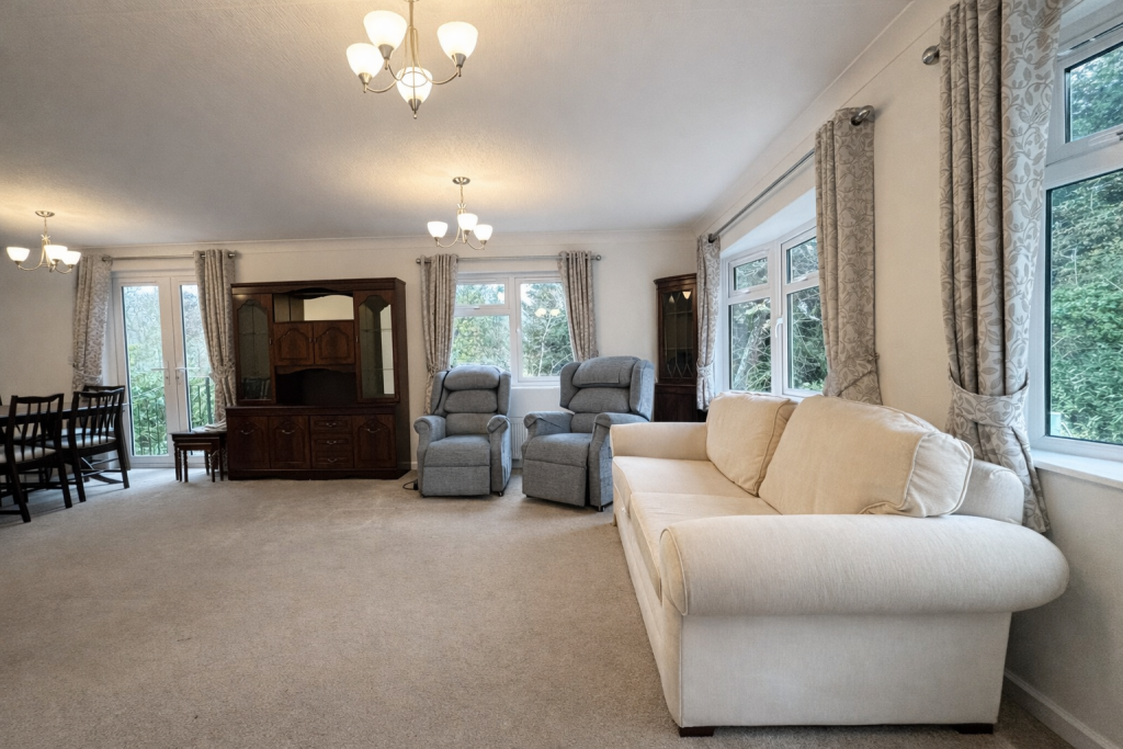 Heatherfield, Pathfinder Village, Exeter photo 2