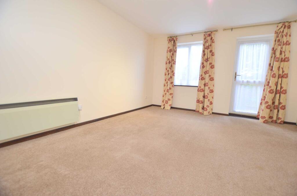 House in Hemel Hempstead - More